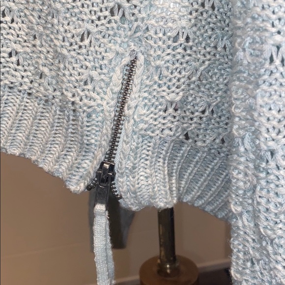 Soft Cropped Mint Sweater - Picture 3 of 5